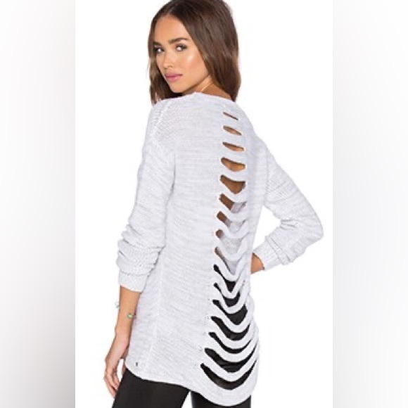 One Grey Day Blaine Sweater in light grey - Picture 1 of 10